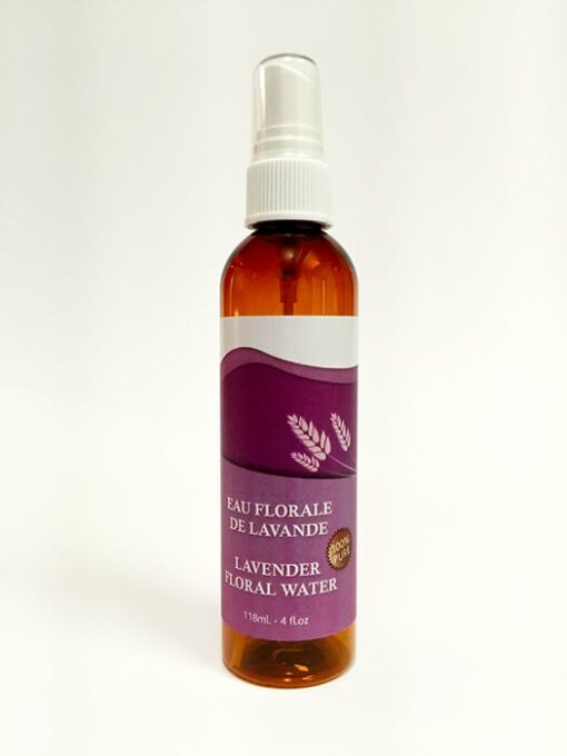 Eau florale de lavande. Bouteille de 118 ml avec vaporisateur.